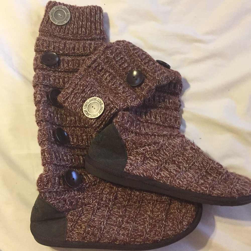 Super cute Muk Luks.  Great condition
